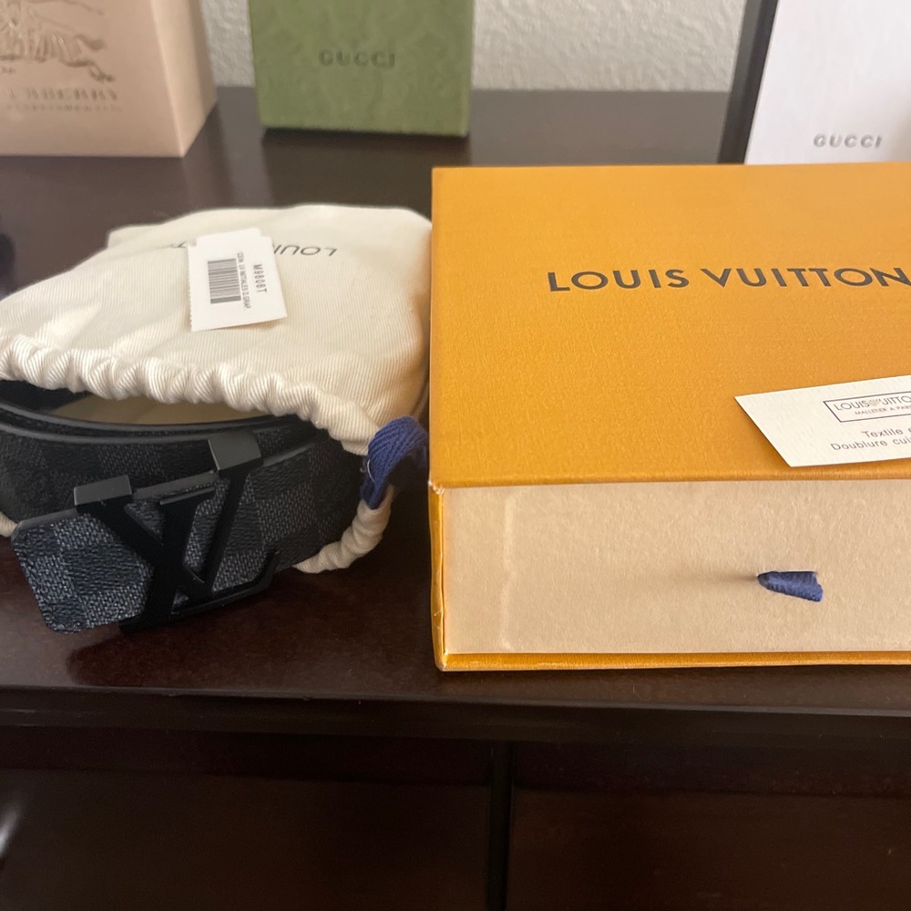 Louis Vuitton LV Initiales Belt - Black (M9808) - Picture 5 of 5